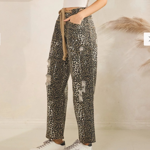Oli & Hali “ San Antonio 2 ” Oli and Hali WASHED ANIMAL PRINT BARREL JEANS 36 - Picture 3 of 6